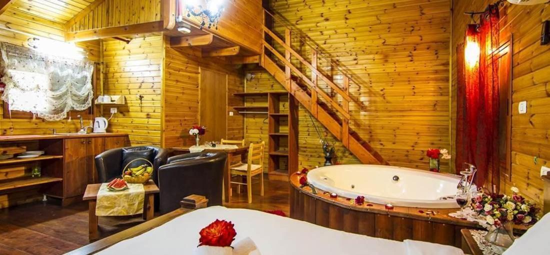 Keren Or Villa Netiv HaShayyara Exteriör bild